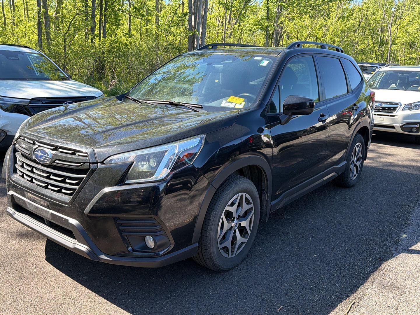 Used 2022 Crystal Black Silica Subaru Premium image 7