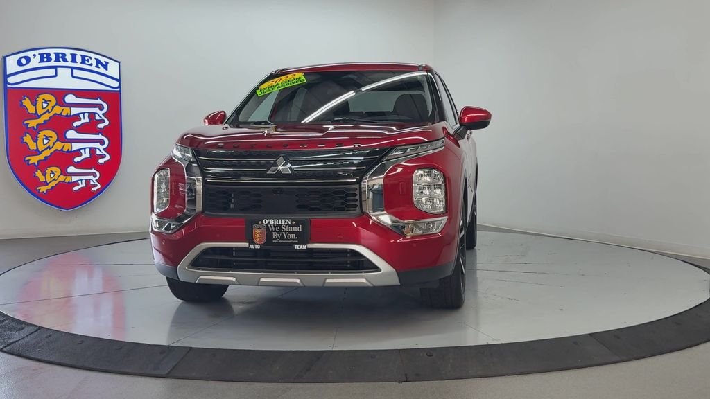 Used 2022 Red Diamond Mitsubishi  image 9