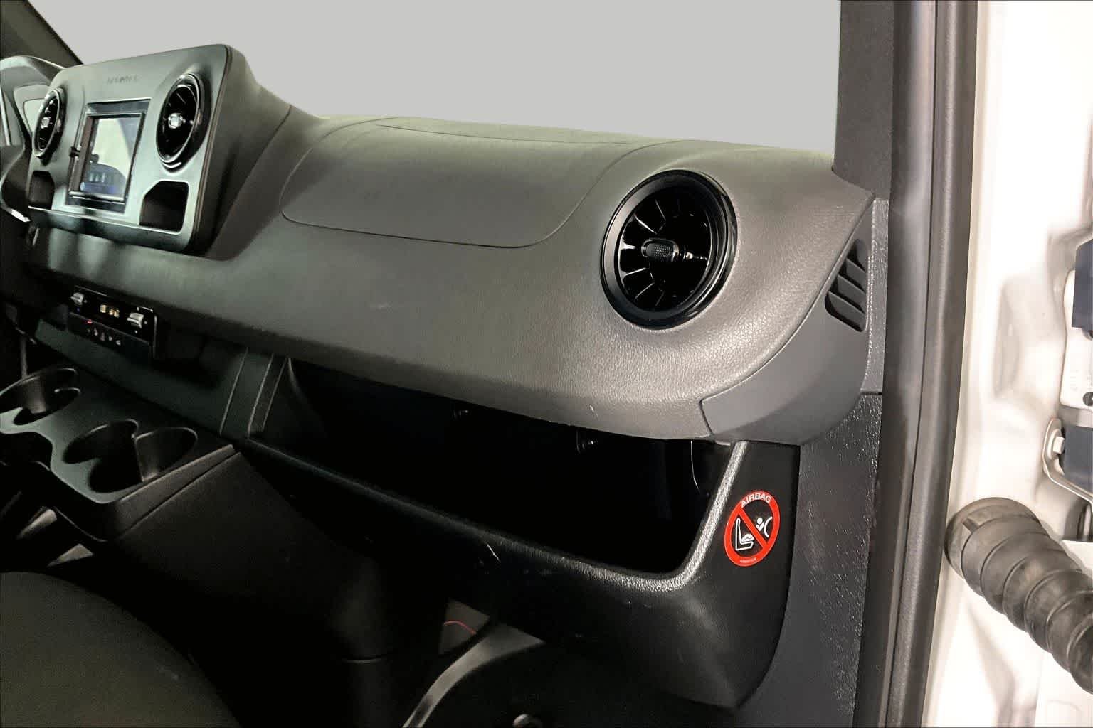 Used 2019 Arctic White Mercedes-Benz  image 18
