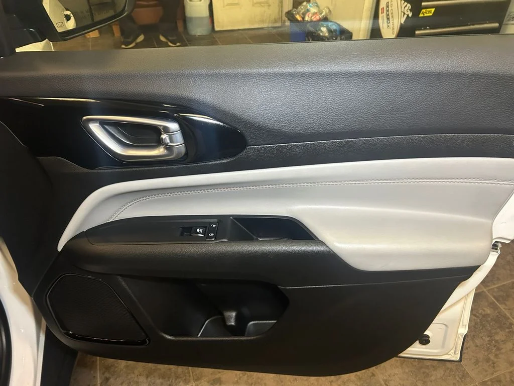 Used 2025 Bright White Jeep Limited image 16