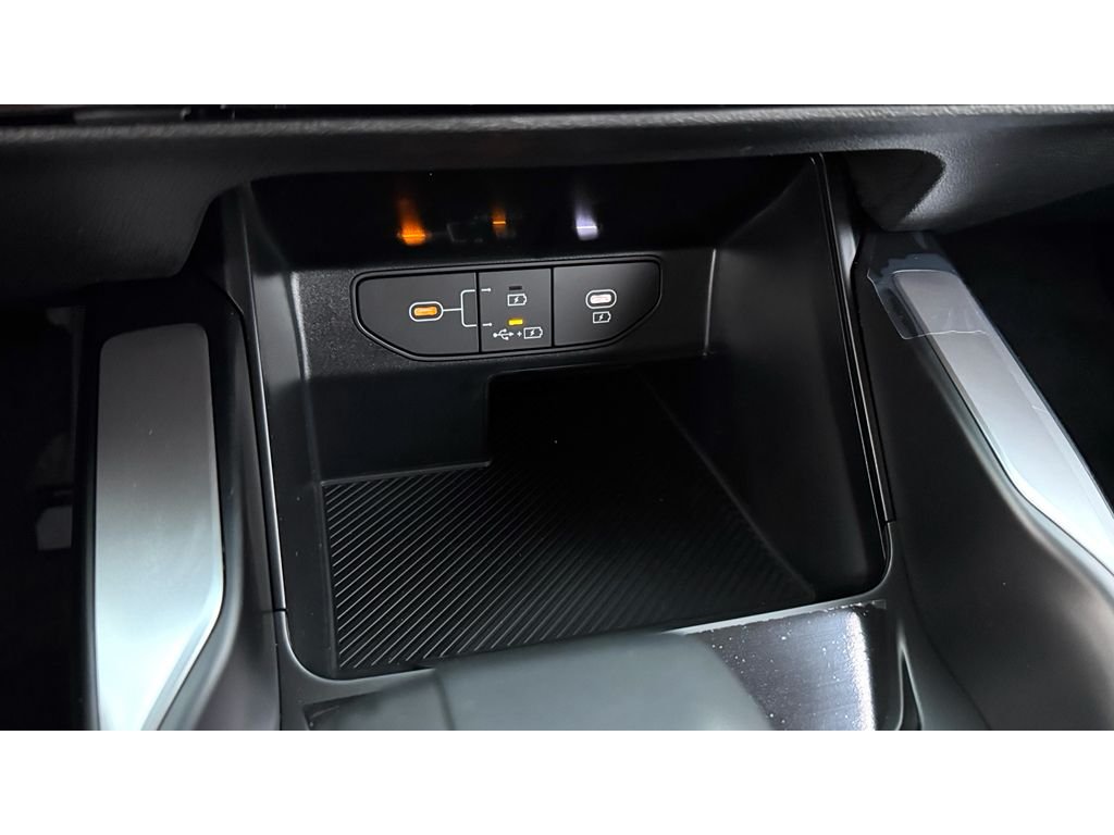 New 2026 Glacial White Pearl Kia LX image 22