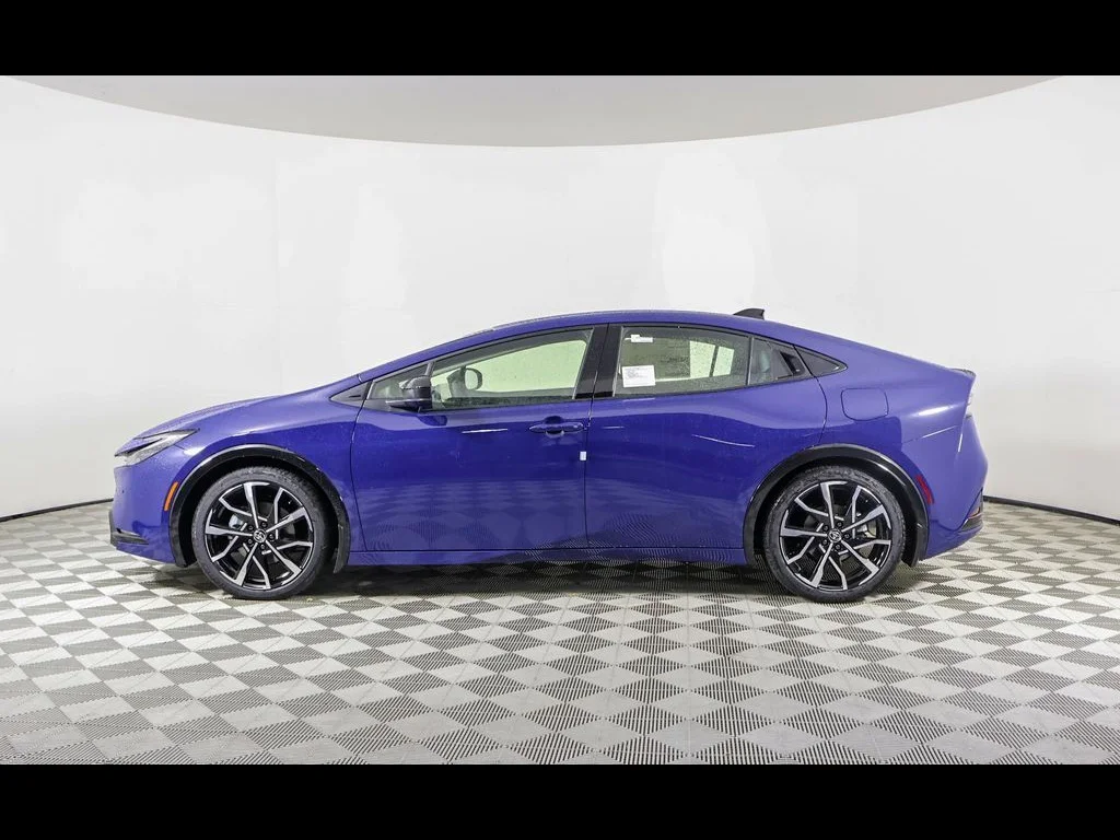 New 2026 Reservoir Blue Toyota XSE image 3