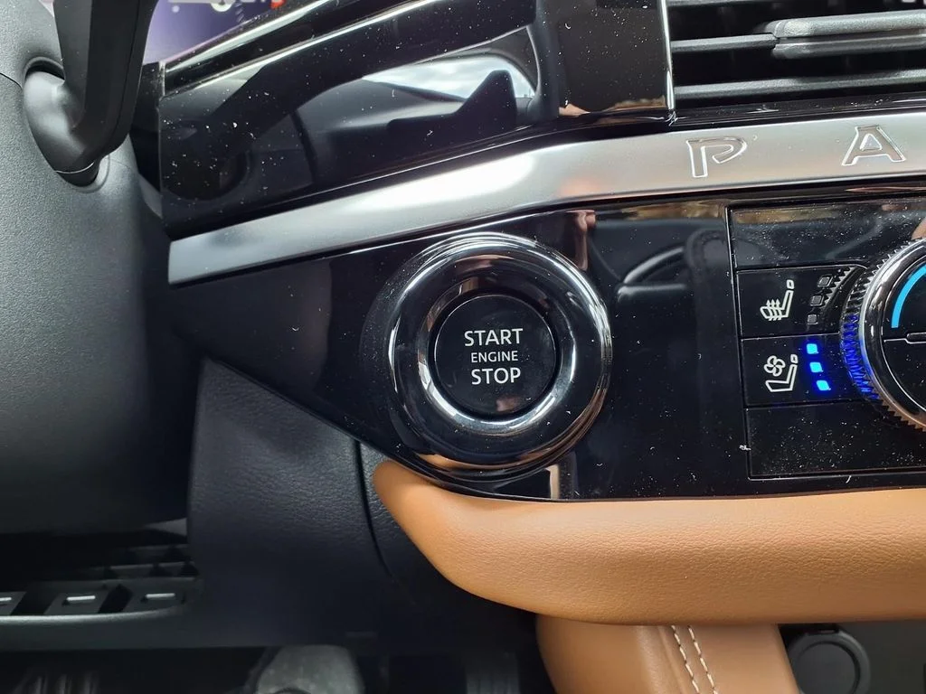 New 2026 Super Black Nissan Platinum image 8