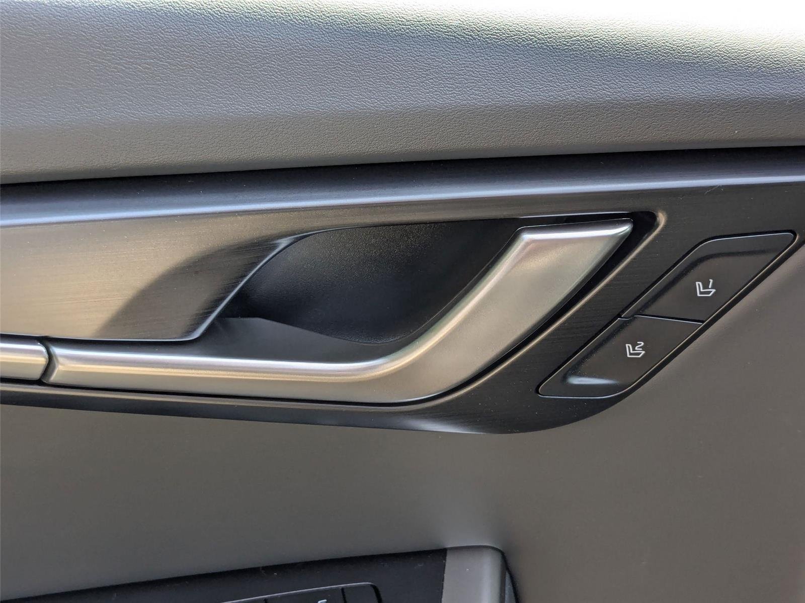 2025 Kia EV6 Wind - Photo 12