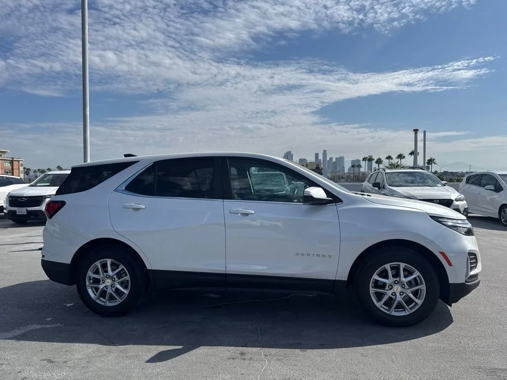 Used 2024 Iridescent Pearl Tricoat Chevrolet LT image 4
