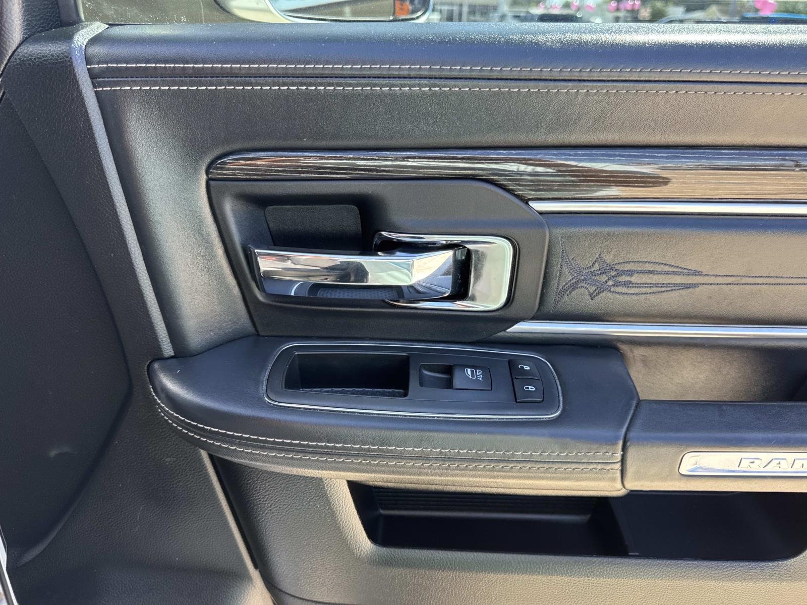 Used 2018 Bright White Clearcoat Ram Limited image 14