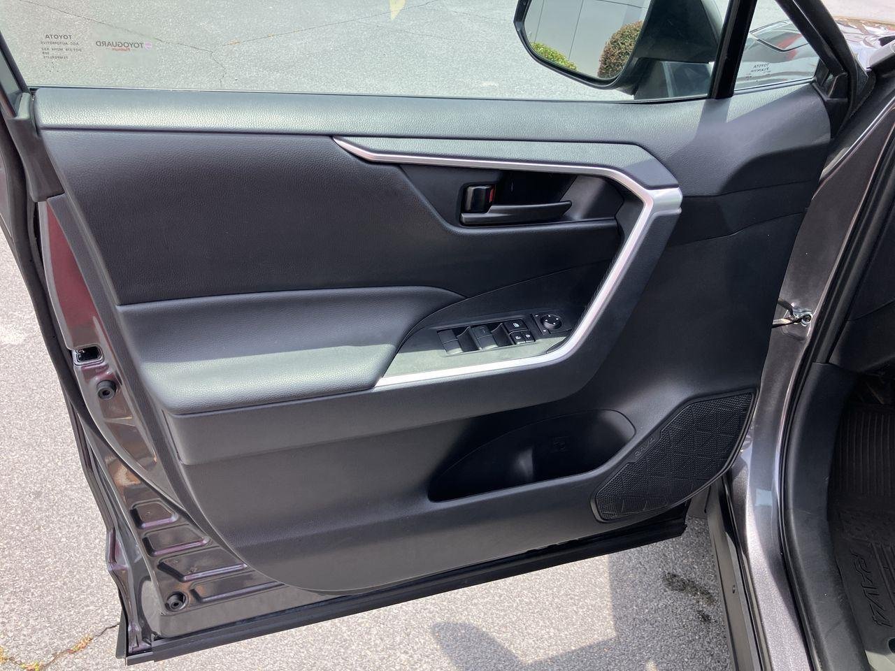 Used 2025 Gray (Magnetic Gray Metallic) Toyota LE image 13