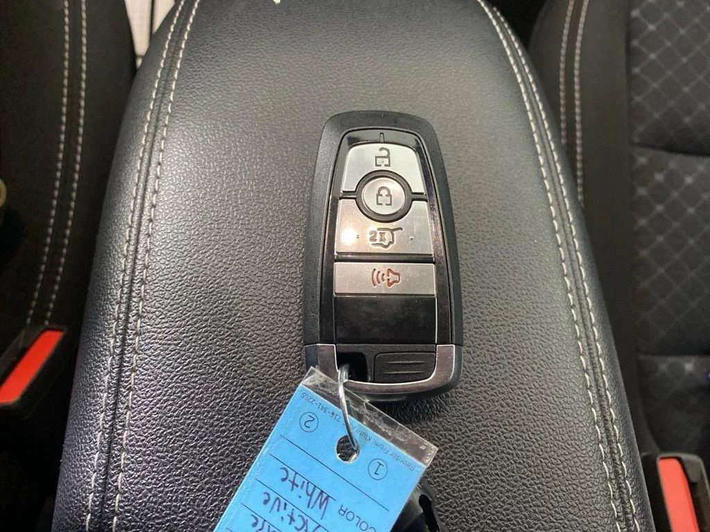 Used 2025 Silver Metallic Ford Active image 12