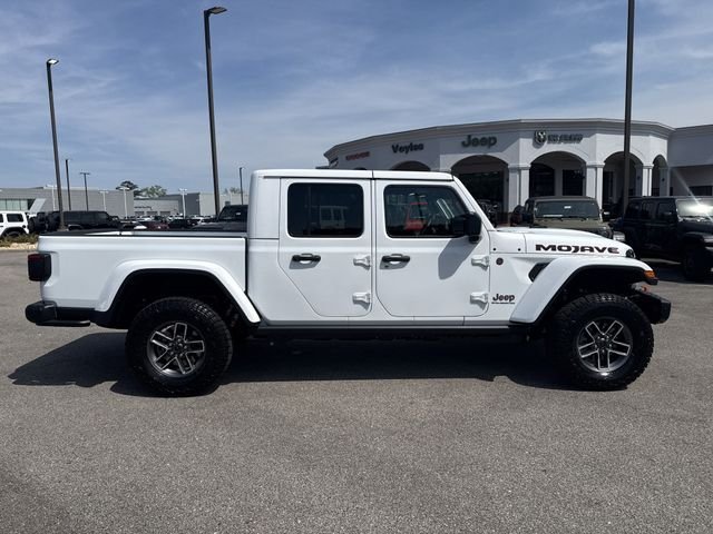 New 2026 White Jeep Mojave X image 8