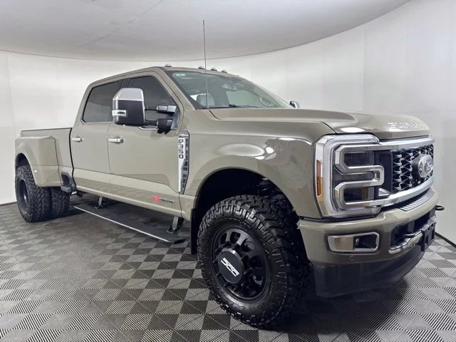 Used 2026 Gray Ford Platinum image 1