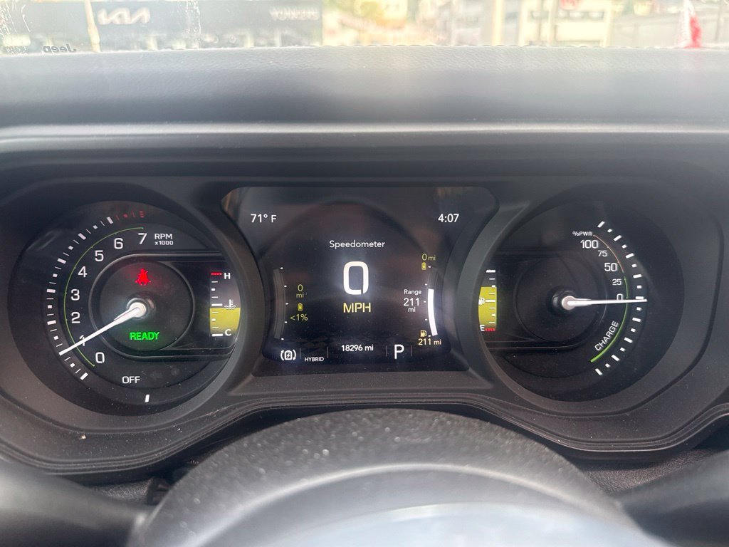 Used 2024 Gray Jeep Sahara 4xe image 6