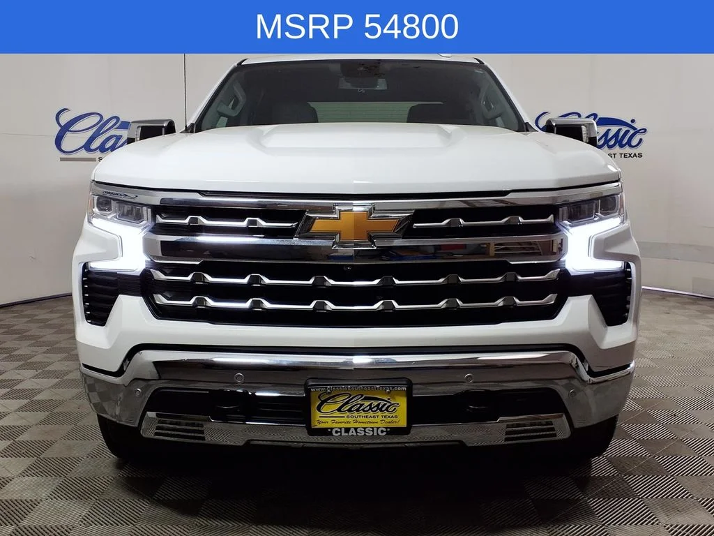 Used 2025 White Chevrolet LTZ image 3