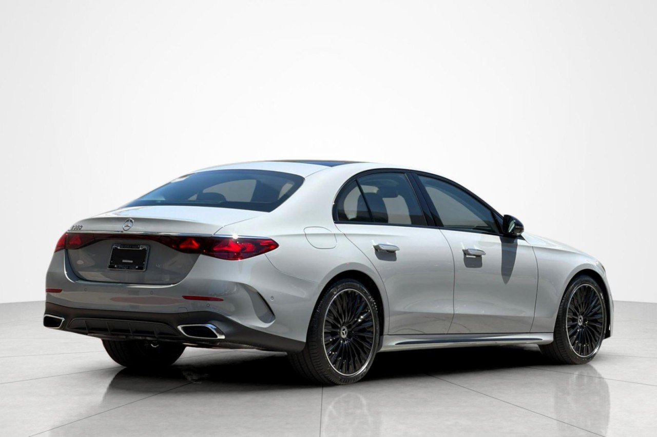 New 2026 MANUFAKTUR Alpine Grey Mercedes-Benz E 350 RWD Sedan image 5