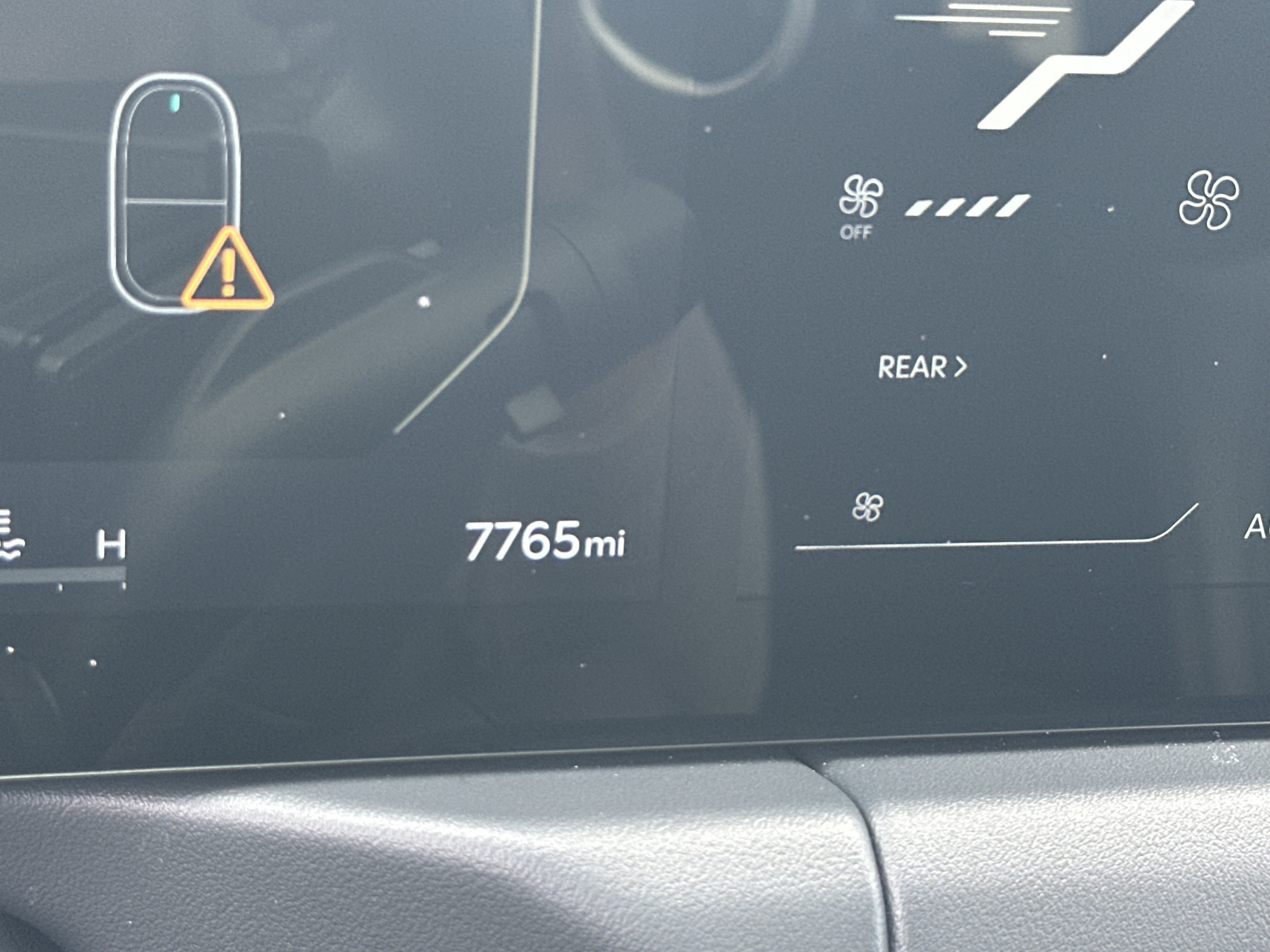 Used 2027 Wolf Gray Kia X-Line SX-Prestige image 32