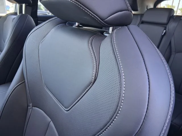 New 2027 HARBOR GRAY INFINITI Luxe FWD image 18
