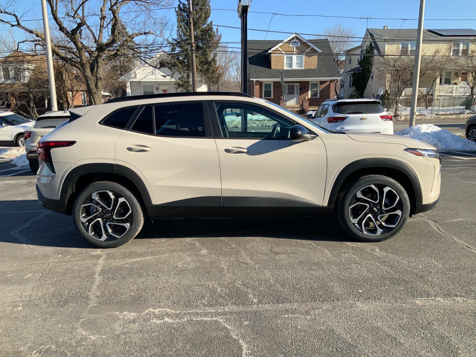 2026 Chevrolet Trax RS - Photo 8