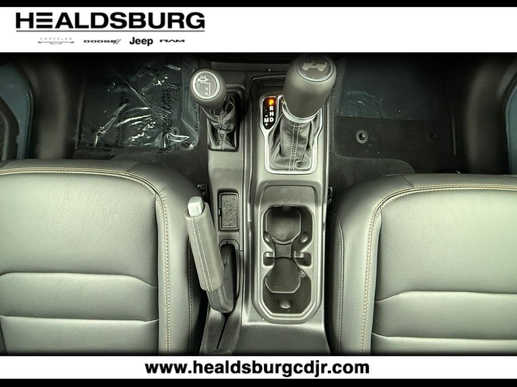 2026 Jeep Wrangler 4-Door Sahara - Photo 23