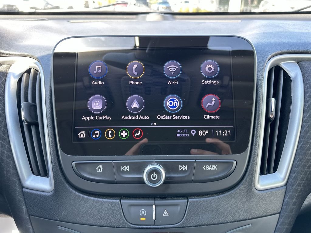 Used 2024 Summit White Chevrolet 1LT image 23
