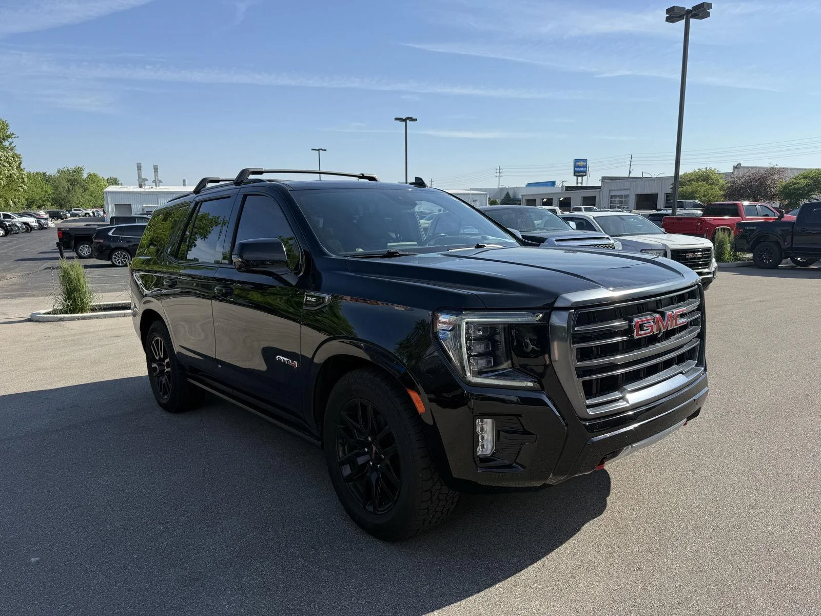 2023 GMC Yukon 4WD AT4's photo