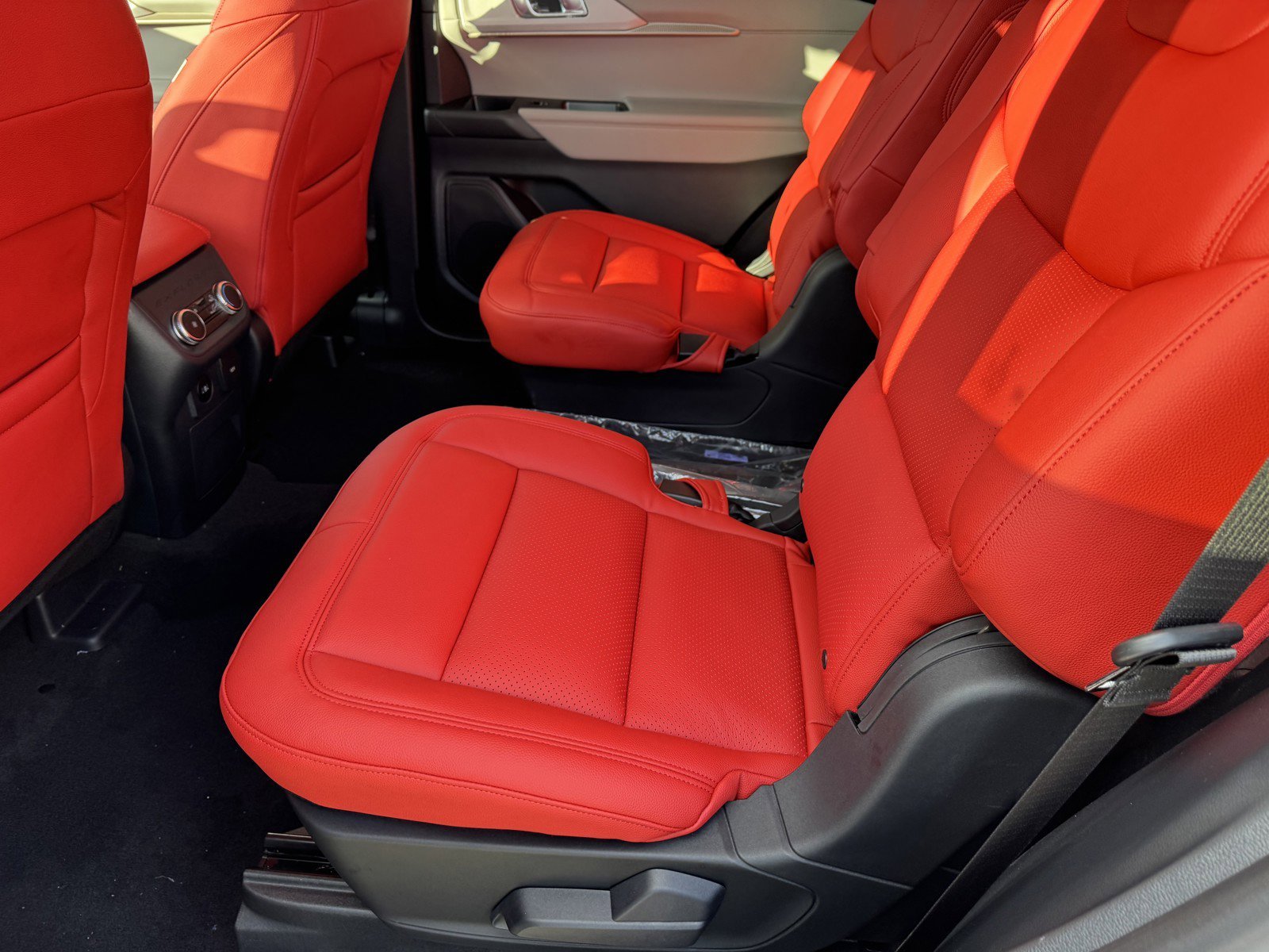 New 2025 White Ford Active image 9