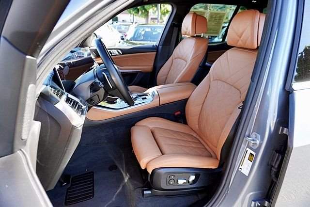 Used 2026 Gray BMW sDrive40i image 15