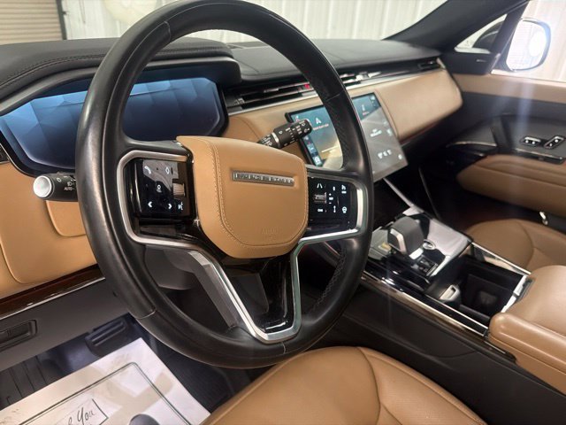 Certified Used 2024 Fuji White Land Rover SE image 10
