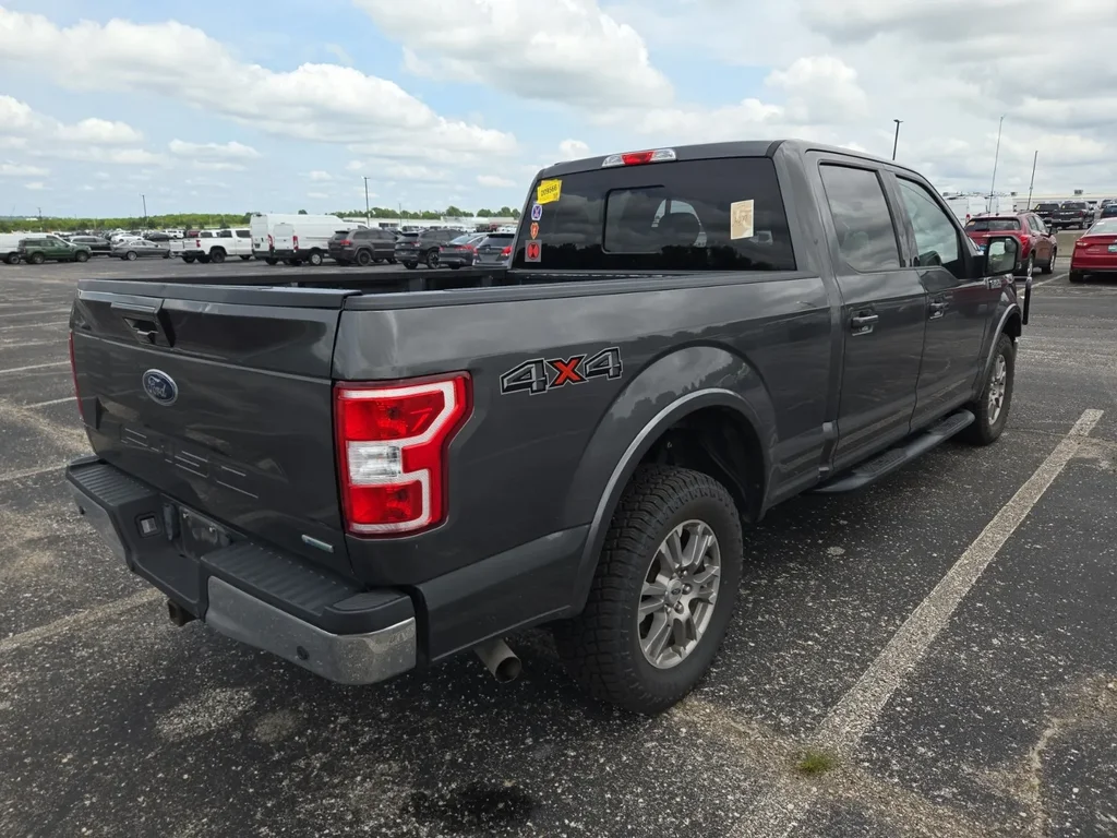 Used 2019 Gray Ford Lariat image 9