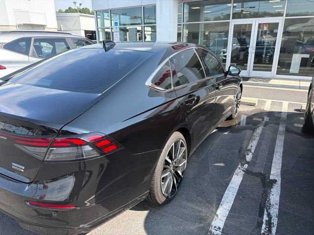 Used 2025 Black Honda Touring image 28