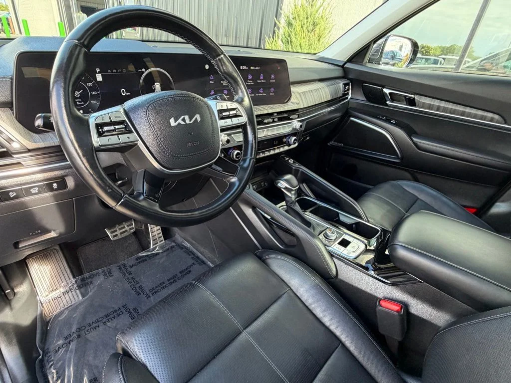 Used 2023 Gray Kia SX image 11
