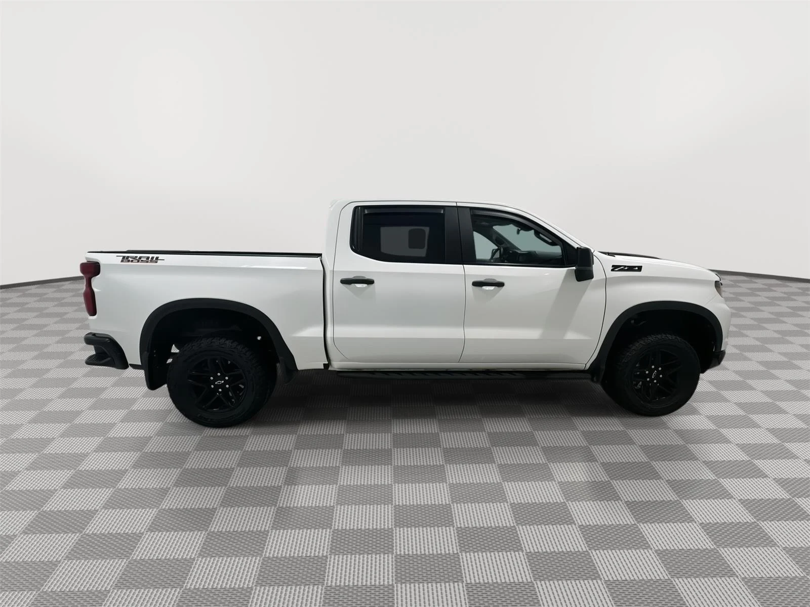 Used 2023 SUMMIT WHITE Chevrolet Custom Trail Boss image 6
