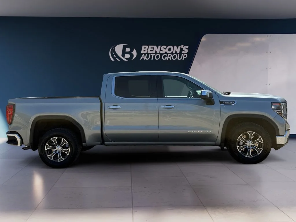 Used 2025 Silver GMC SLT image 6