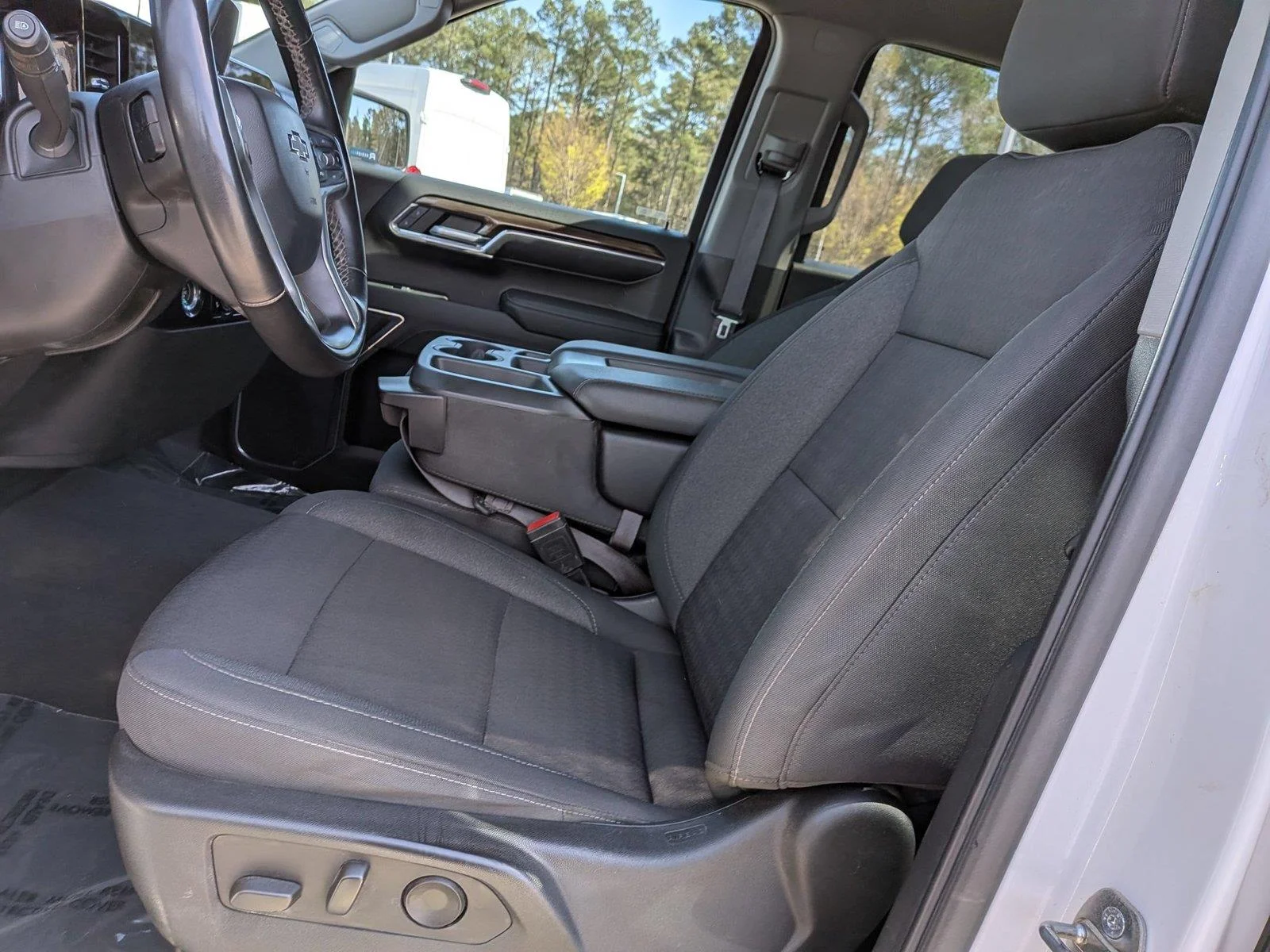 Used 2023 Summit White Chevrolet RST image 14