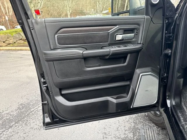 2025 RAM 2500 Laramie - Photo 15