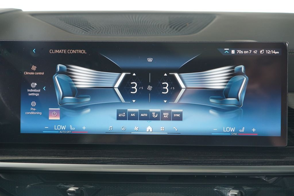 New 2026 Alpine White BMW sDrive40i image 23