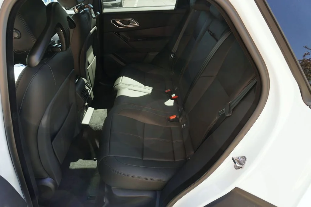 Certified Used 2026 White Land Rover Dynamic SE image 32