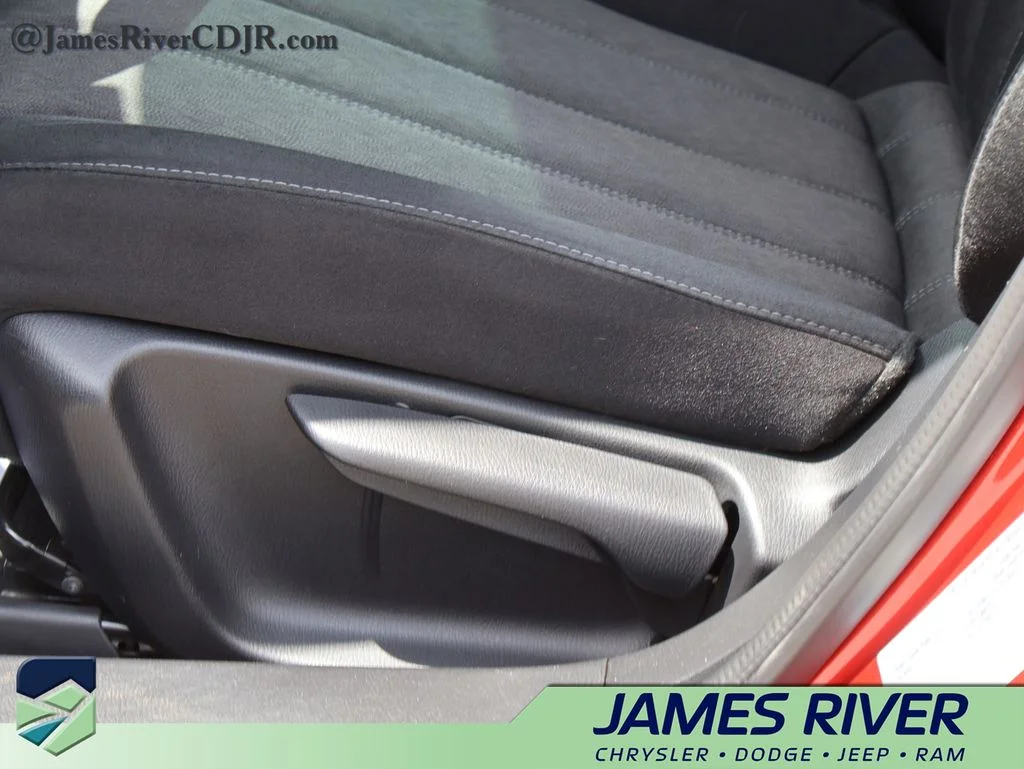 Used 2018 Red Mazda Sport image 23