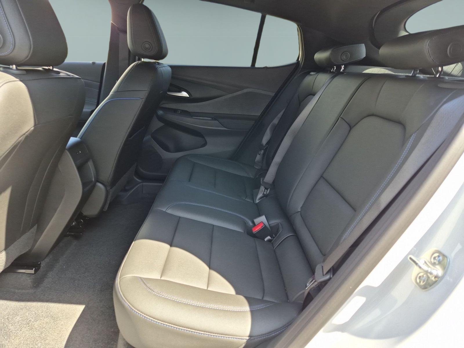 2026 Buick Envista Sport Touring - Photo 24