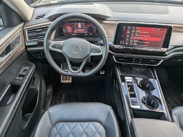 Used 2026  Volkswagen SEL Premium R-Line image 19