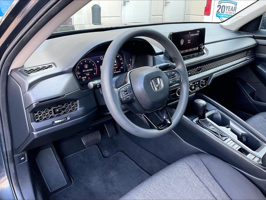 Used 2023 Gray Honda LX image 8