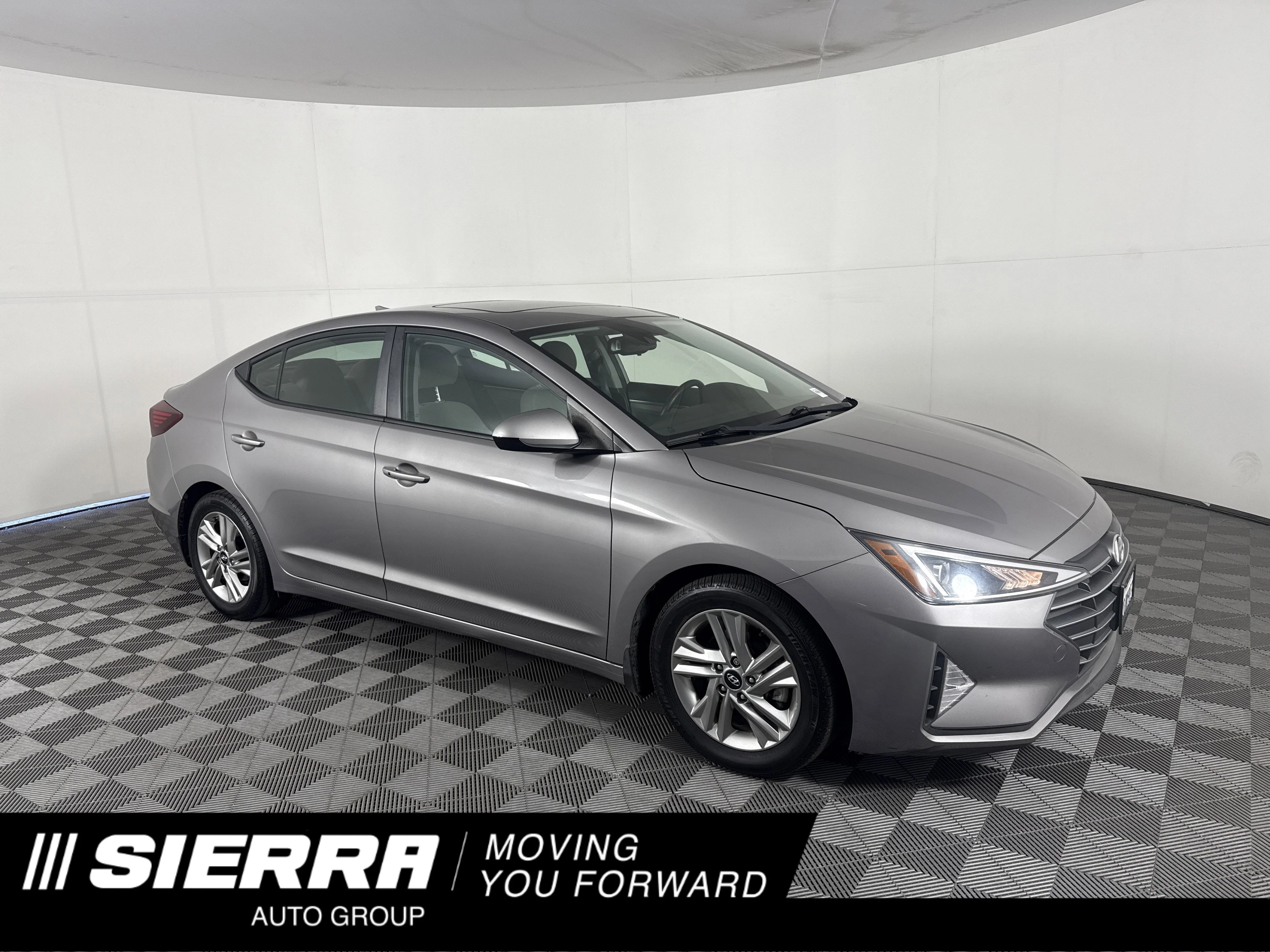 Used 2020 Fluid Metal Hyundai Value Edition image 1