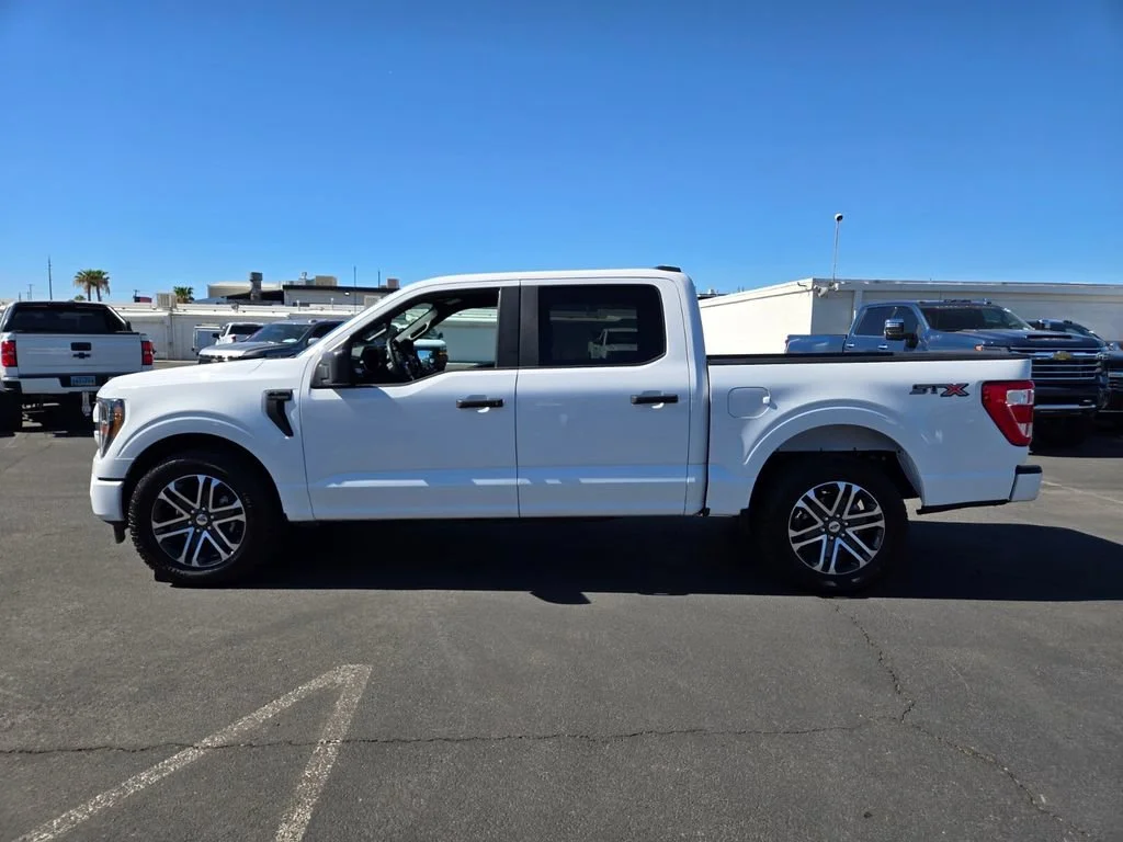 Used 2023 White Ford XL image 3