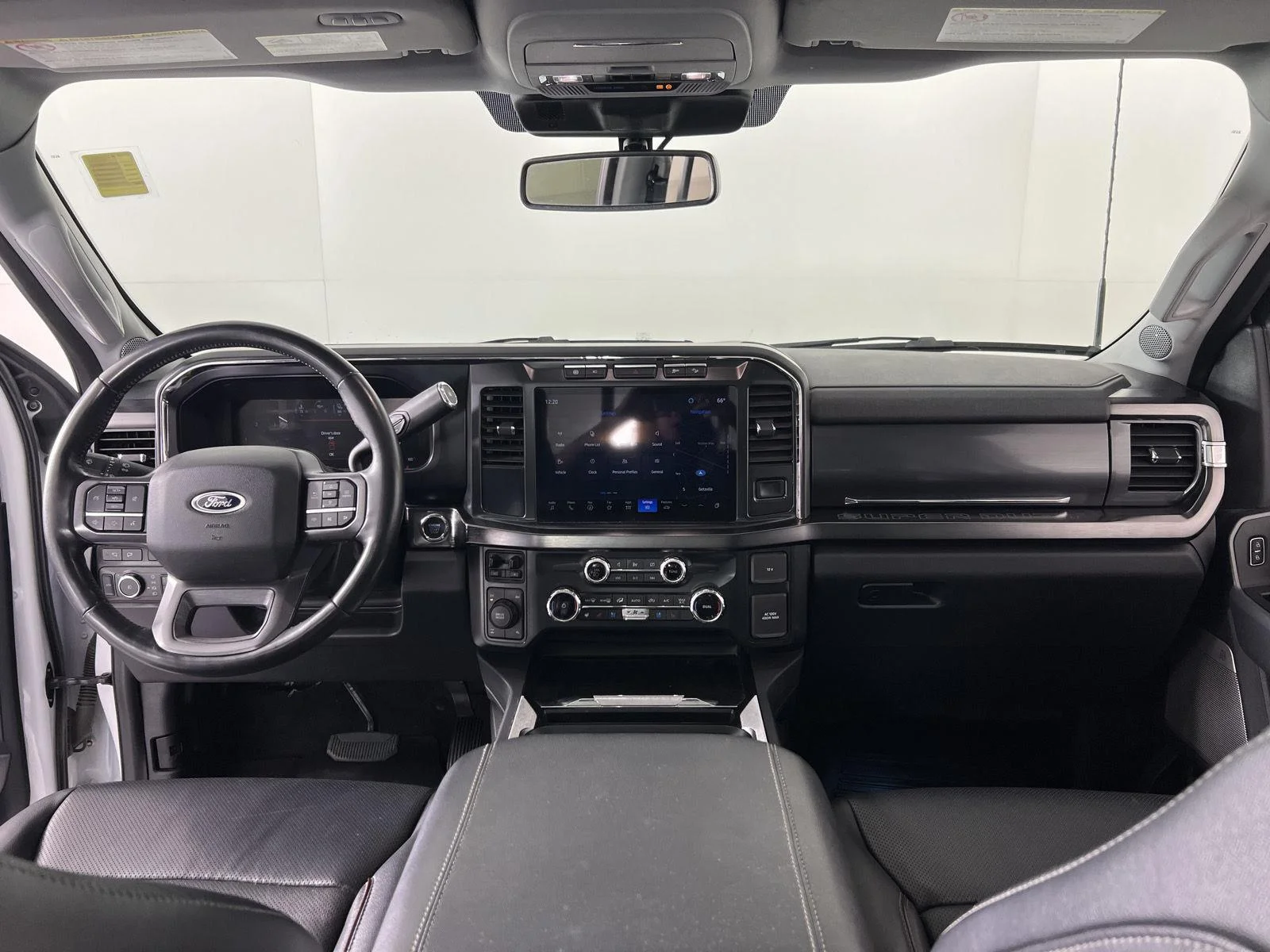 Used 2024 Oxford White Ford Lariat image 6