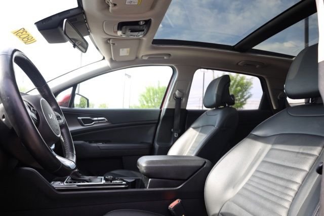 Used 2023 Red Kia SX-Prestige image 17
