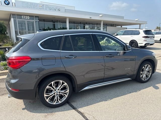 Used 2016 Mineral Gray Metallic BMW xDrive28i image 4