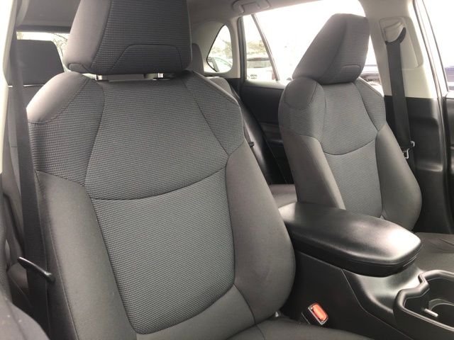 Used 2022 Gray Toyota LE image 14