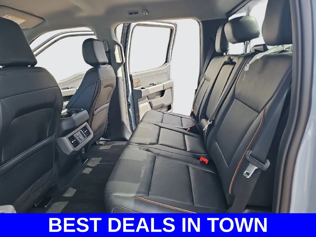 New 2026 Glacier Gray Metallic Tri-Coat Ford F-250® Lariat® image 13
