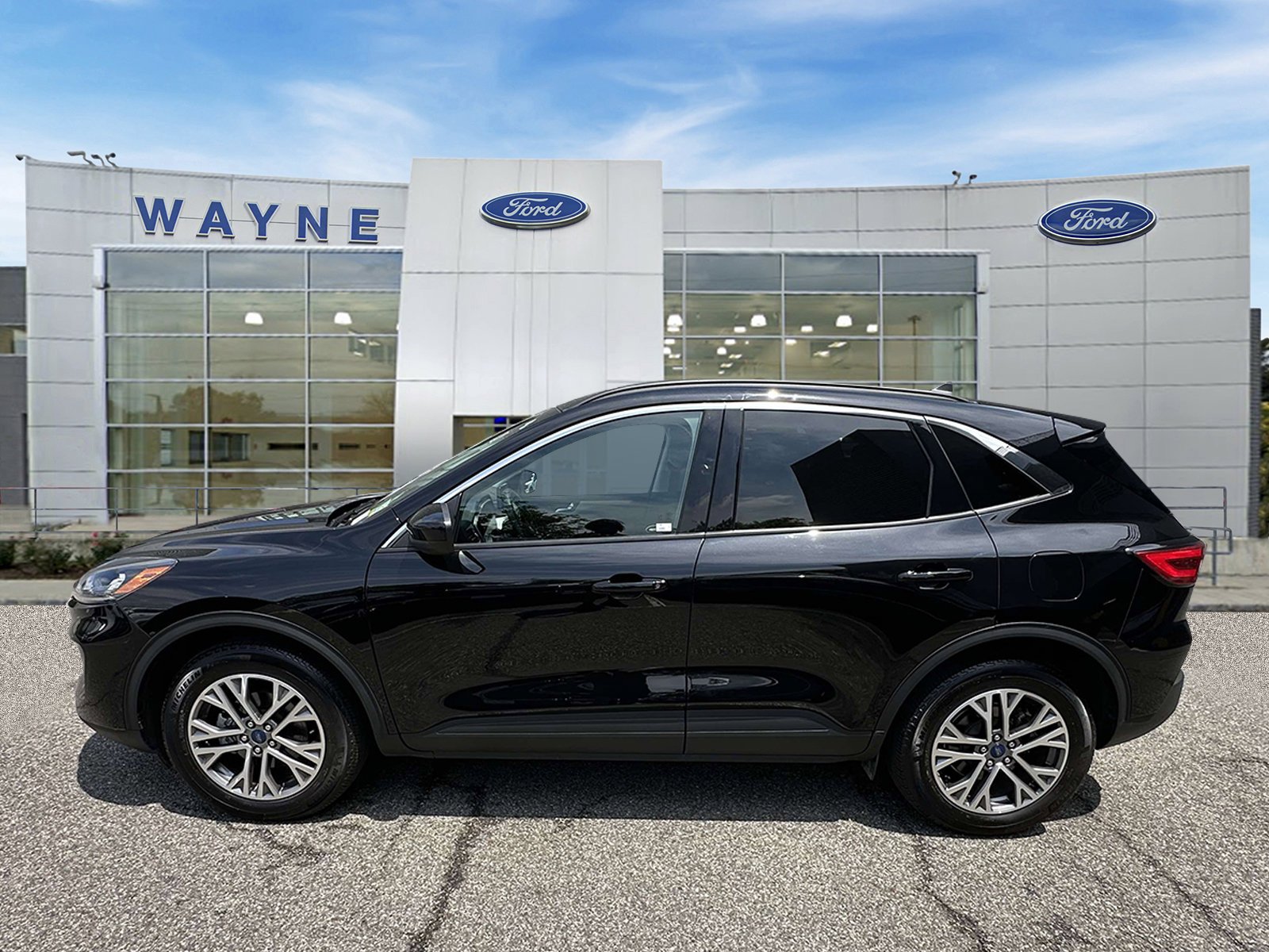 Certified Used 2022 Agate Black Metallic Ford SEL image 7