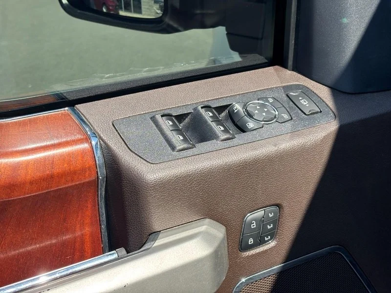 Used 2022  Ford King Ranch image 16