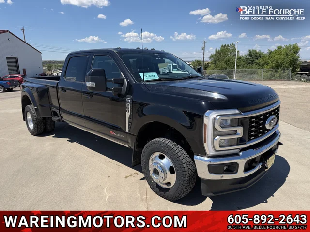 2024 Ford Super Duty F-350 DRW LARIAT