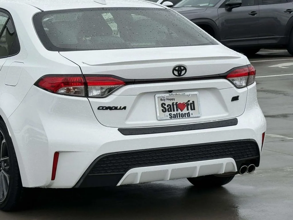 Used 2021 White Toyota SE image 11